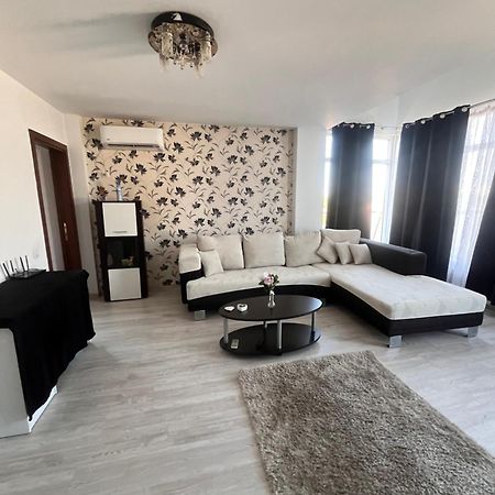 Sunset Holiday Home Bucureşti Exterior foto